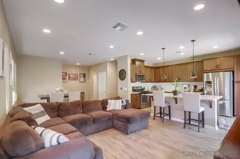 8633 Orchard Bloom Way, Lakeside, CA 92040 photo 2