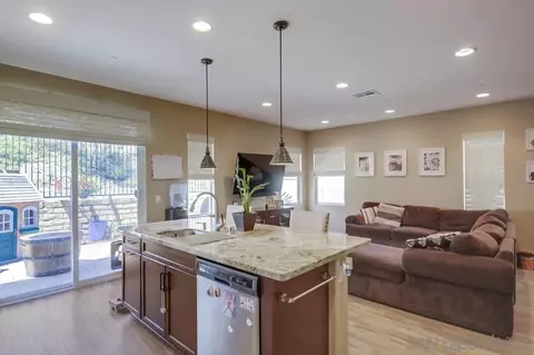 8633 Orchard Bloom Way, Lakeside, CA 92040 photo 4
