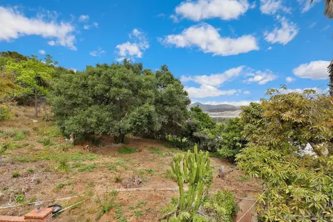 Exterior - 3944 Pala Mesa Dr, Fallbrook, CA 92028 photo 6 of 6