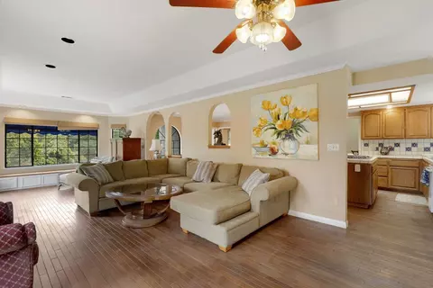 Living - 3944 Pala Mesa Dr, Fallbrook, CA 92028 photo 8 of 8