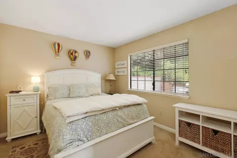 Bedroom - 3944 Pala Mesa Dr, Fallbrook, CA 92028 photo 1 of 4