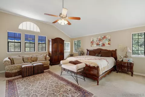 Bedroom - 3944 Pala Mesa Dr, Fallbrook, CA 92028 photo 4 of 4