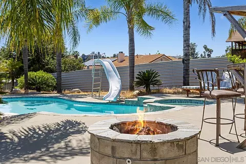 24464 Del Amo Rd, Ramona, CA 92065 photo 4