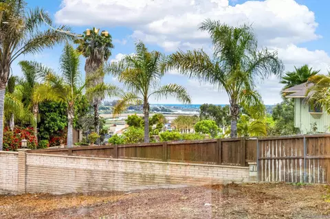 View/Area - 2250 Ivy Rd, Oceanside, CA 92054 photo 2 of 5