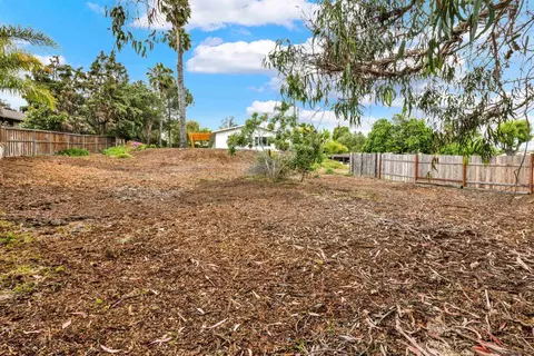 Exterior - 2250 Ivy Rd, Oceanside, CA 92054 photo 7 of 7