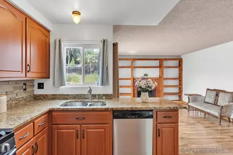 4021 Johnson Dr, Oceanside, CA 92056 photo 10