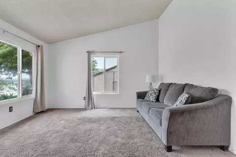 4021 Johnson Dr, Oceanside, CA 92056 photo 5