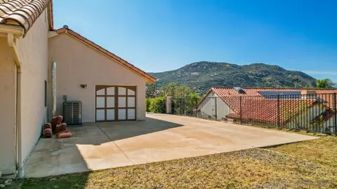 404 Summerhill Ter, Alpine, CA 91901 photo 35