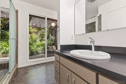 Bath - 7950 Wetherly St, La Mesa, CA 91941 photo 3 of 4