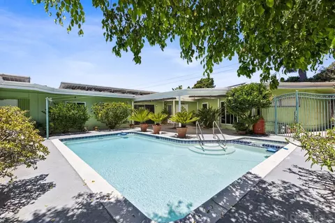 Exterior - 7950 Wetherly St, La Mesa, CA 91941 photo 3 of 11