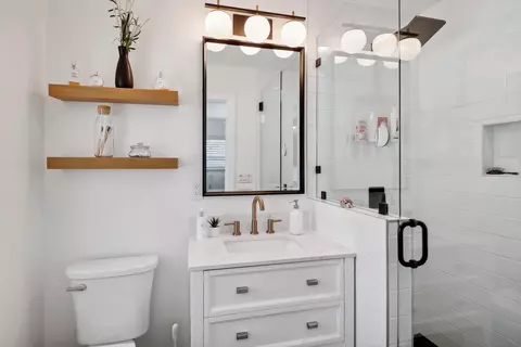 Bath - 9280 Loren Dr, La Mesa, CA 91942 photo 1 of 1