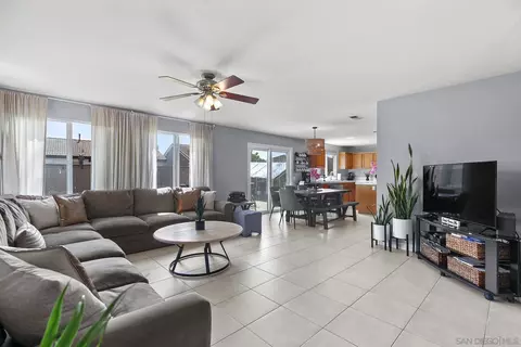 1338 Fieldbrook St, Chula Vista, CA 91913 photo 2