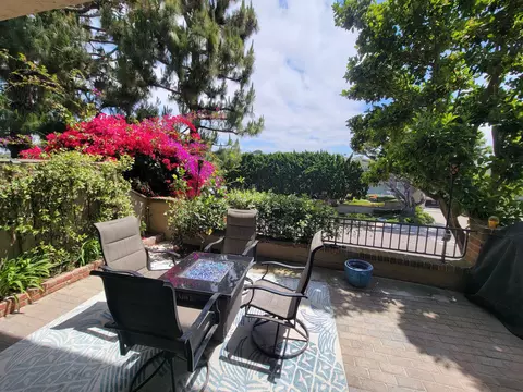 758 Ocean Surf Dr, Solana Beach, CA 92075 photo 4