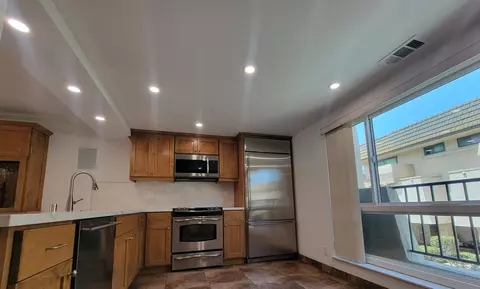 758 Ocean Surf Dr, Solana Beach, CA 92075 photo 8