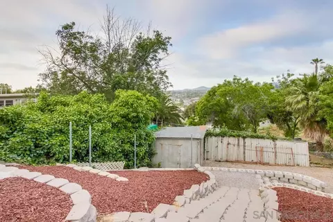 Exterior - 426 Phillips Way, Vista, CA 92083 photo 14 of 21