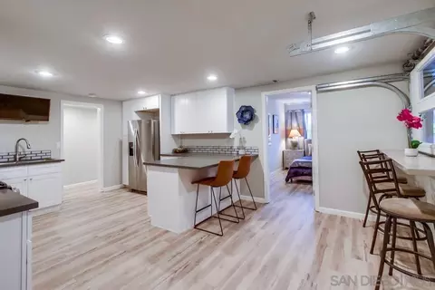 Kitchen - 426 Phillips Way, Vista, CA 92083 photo 6 of 9