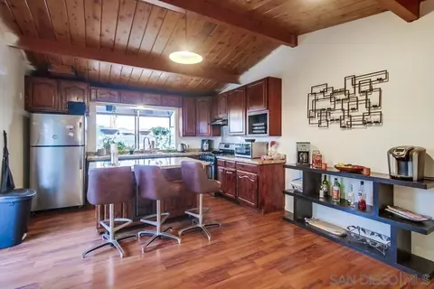 Kitchen - 426 Phillips Way, Vista, CA 92083 photo 3 of 9
