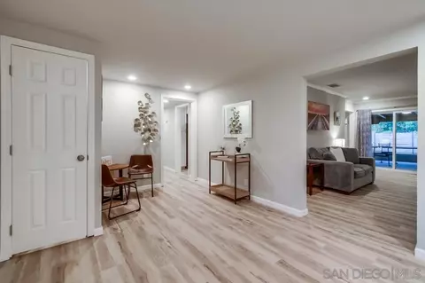 Entry Way - 426 Phillips Way, Vista, CA 92083 photo 2 of 2