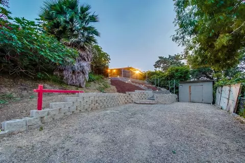 Exterior - 426 Phillips Way, Vista, CA 92083 photo 7 of 21