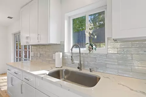 Kitchen - 1135 Eucalyptus Ave, Vista, CA 92084 photo 5 of 5