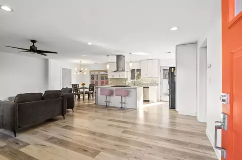 Entry Way - 1135 Eucalyptus Ave, Vista, CA 92084 photo 1 of 1
