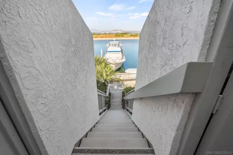 10 Kingston Ct, Coronado, CA 92118 photo 16