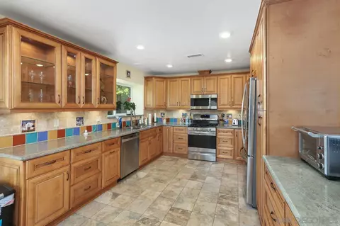 Kitchen - 10264 Herdfield Way, Spring Valley, CA 91977 photo 1 of 3