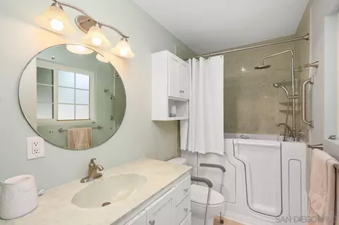 Bath - 10264 Herdfield Way, Spring Valley, CA 91977 photo 1 of 2