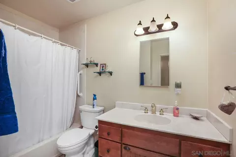Bath - 10264 Herdfield Way, Spring Valley, CA 91977 photo 2 of 2