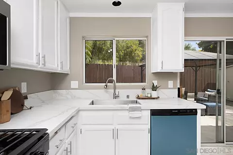 8520 Robin St, Lemon Grove, CA 91945 photo 14