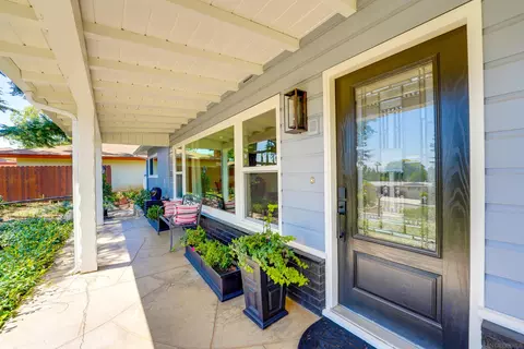 636 E 9th Ave, Escondido, CA 92025 photo 5