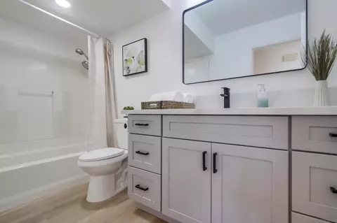 Bath - 10712 Valor Pl, Santee, CA 92071 photo 1 of 6