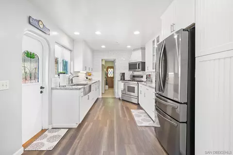 Kitchen - 34663 Navajo Rd, Julian, CA 92036 photo 4 of 4