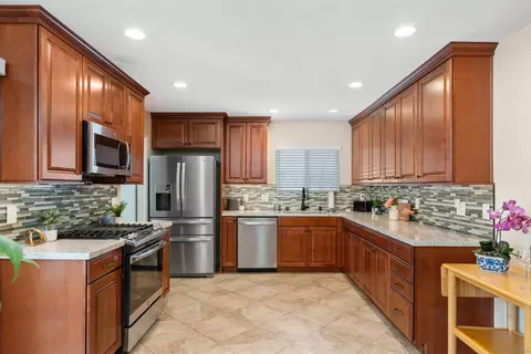 12937 Oak Knoll Rd, Poway, CA 92064 photo 3