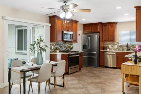 12937 Oak Knoll Rd, Poway, CA 92064