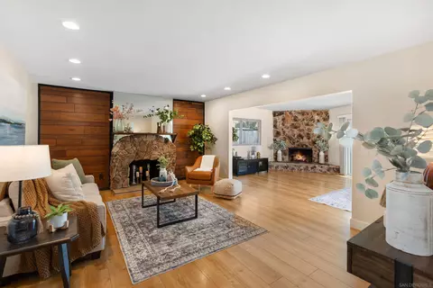 12937 Oak Knoll Rd, Poway, CA 92064 photo 2