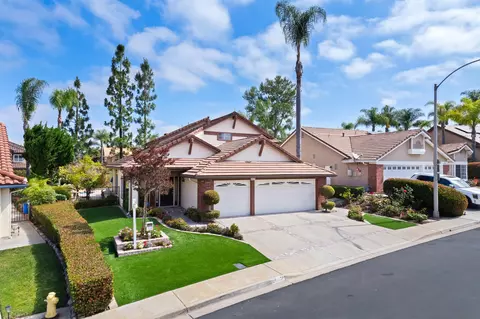 1362 Beringer Ln, Vista, CA 92081 photo 2