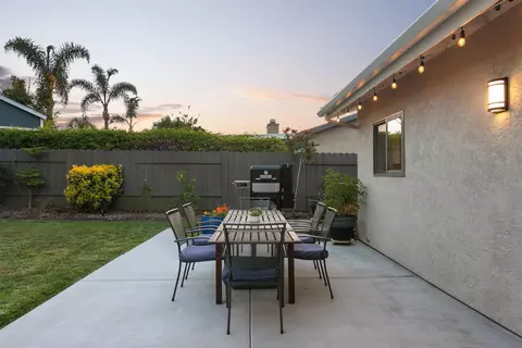 Exterior - 3021 Levante St, Carlsbad, CA 92009 photo 5 of 19