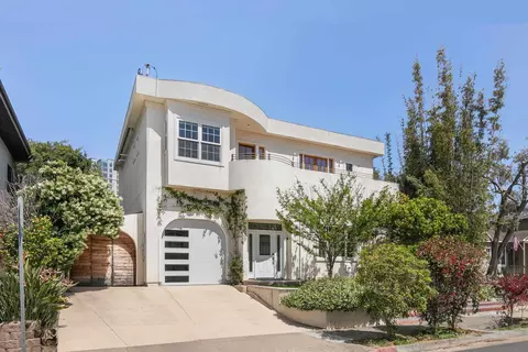 9535 Poole St, La Jolla, CA 92037