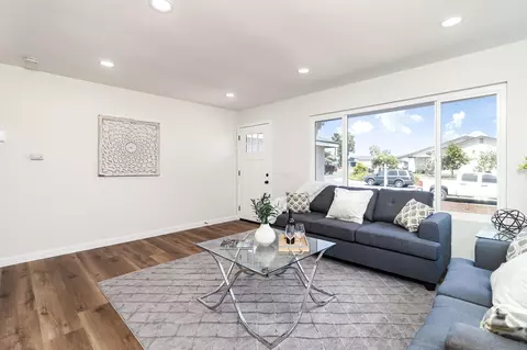 8424 Dapper Ct, San Diego, CA 92126 photo 4