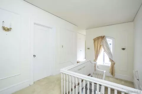 Entry Way - 947 Alameda Blvd, Coronado, CA 92118 photo 3 of 3