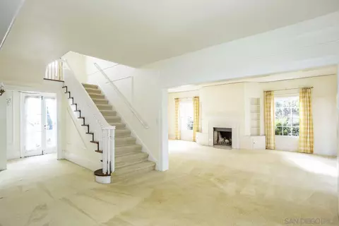 Living - 947 Alameda Blvd, Coronado, CA 92118 photo 3 of 6