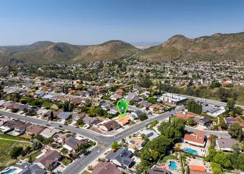 7520 Park Rdg, San Diego, CA 92120