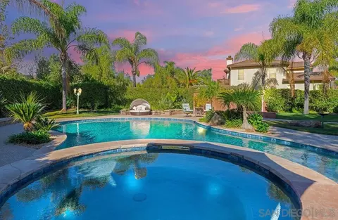 197 Double Eagle Gln, Escondido, CA 92026