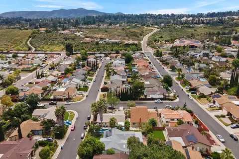 View/Area - 12710 Avenida De Espuela, Poway, CA 92064 photo 5 of 6