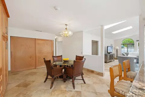 Dining - 12710 Avenida De Espuela, Poway, CA 92064 photo 3 of 4