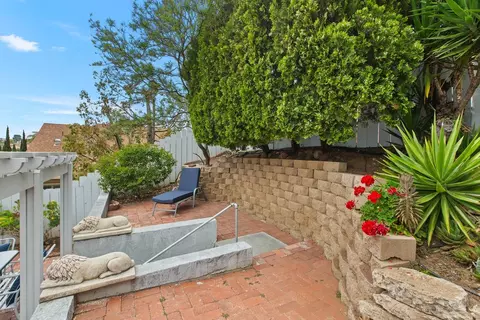 Exterior - 12710 Avenida De Espuela, Poway, CA 92064 photo 8 of 11