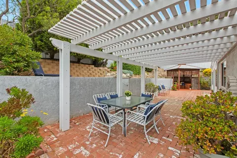 Exterior - 12710 Avenida De Espuela, Poway, CA 92064 photo 6 of 11