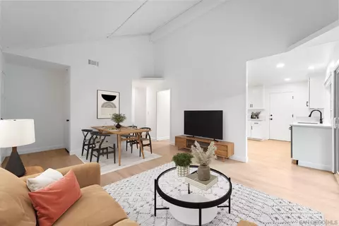 2892 Alta View Dr #B, San Diego, CA 92139