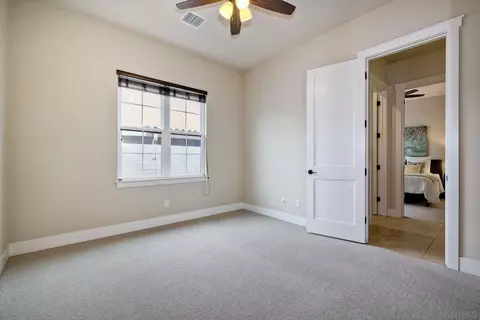 Bedroom - 13222 Vista View Ct, Poway, CA 92064 photo 4 of 7